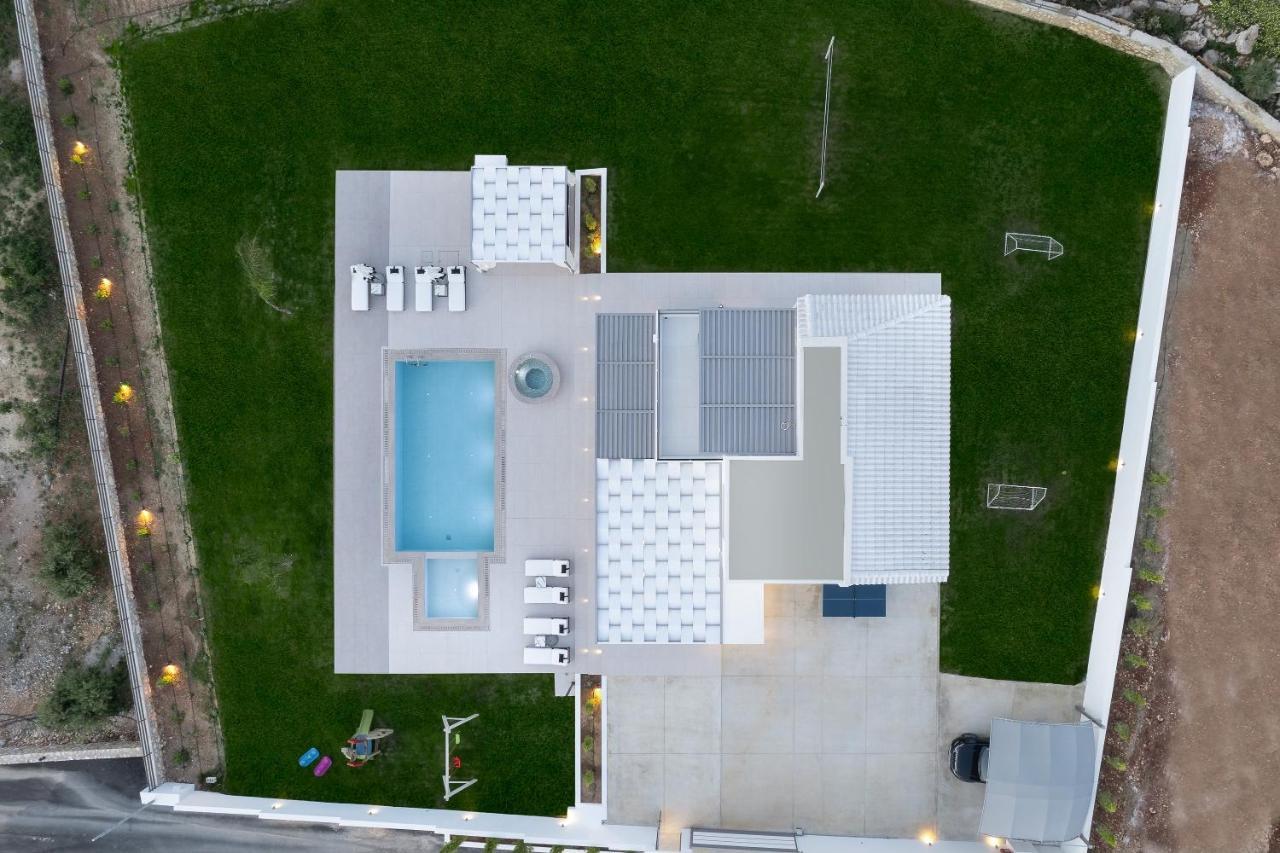 Alma Villa, 2000M2 Luxury Living, By Thinkvilla Angeliana  Esterno foto